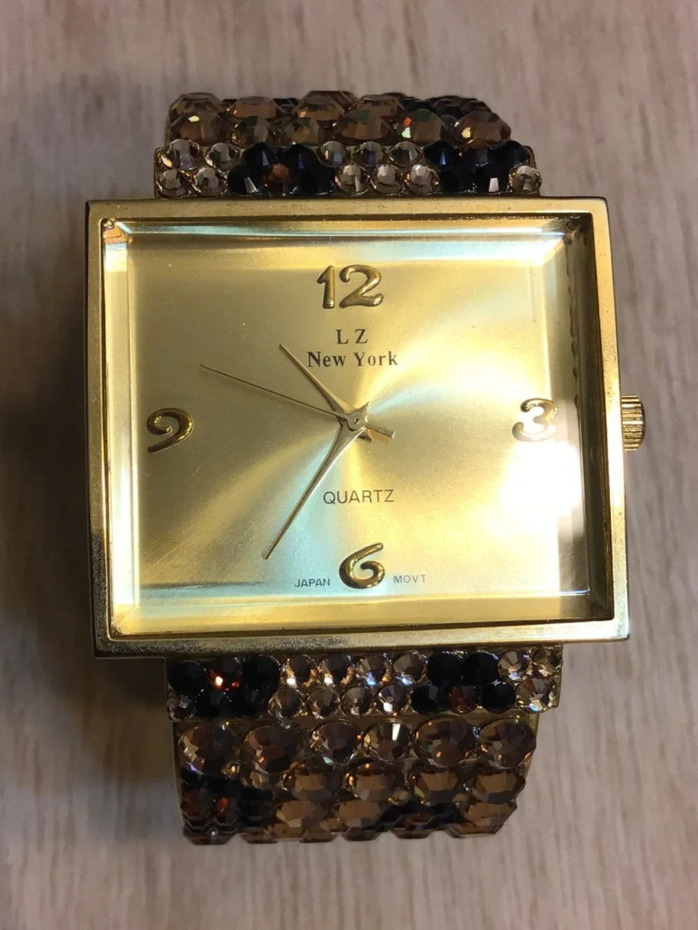 Fashion LZ New York Crystal-embellished Quartz Cuff Watch Y2K Glamour Statement